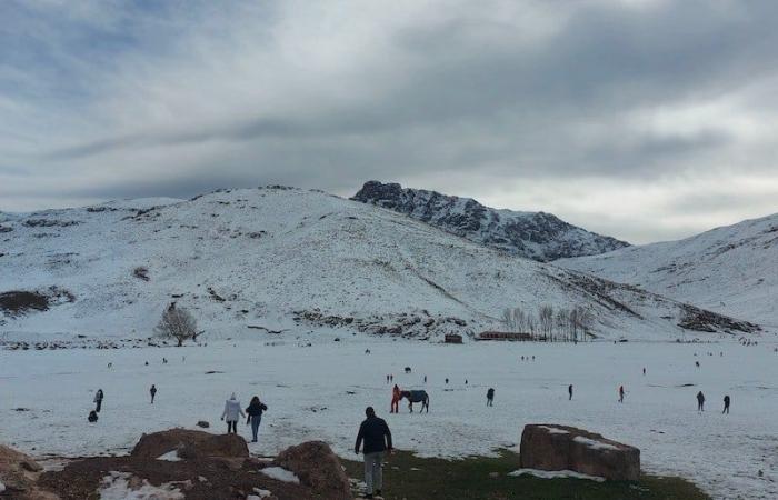 موجة برد وتساقطات ثلجية بالمغرب