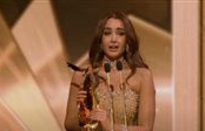 أبرزها نظرة أحمد عز لتوبا بيوكستون.. لقطات تصدرت التريند بعد دقائق من انتهاء joy awards