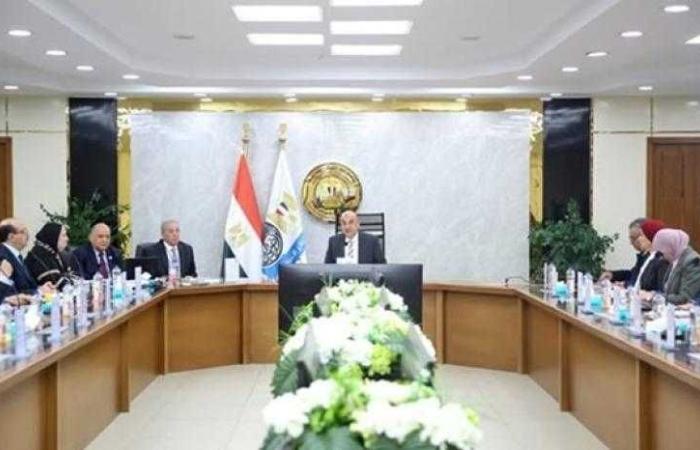 وزير قطاع الأعمال العام يترأس عمومية القابضة المعدنية لاعتماد ميزانية 2023/2024