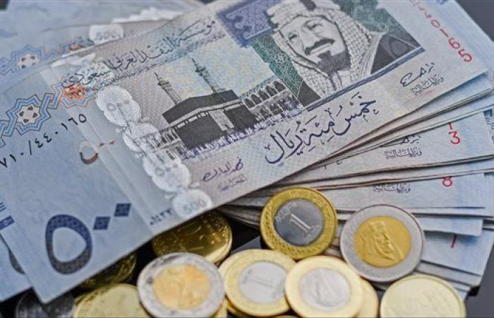 سعر الريال السعودي اليوم الأربعاء في البنوك خلال بداية التعاملات