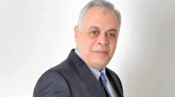 أشرف زكي يُعلن عن ضوابط تغطية جنازات الفنانين بالتنسيق مع نقابة الصحفيين