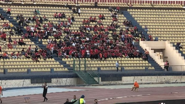 أعداد قليلة.. جماهير الأهلي في مدرجات الكلية الحربية قبل مواجهة بتروجت