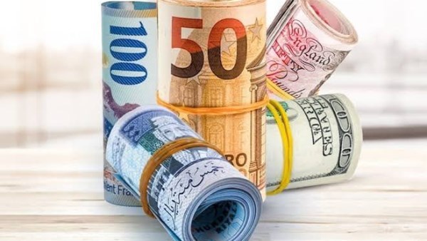 الدولار ينخفض.. أسعار العملات الأجنبية ختام اليوم