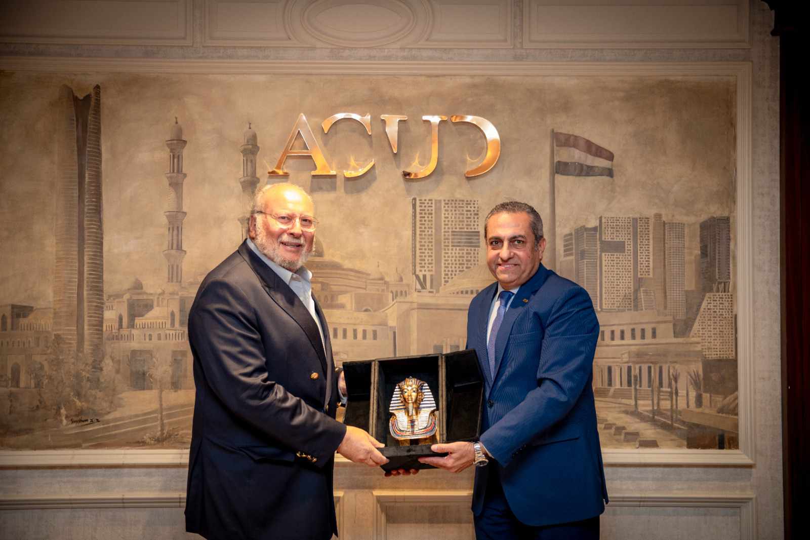 الملك أحمد فؤاد يزور العاصمة الإدارية الجديدة