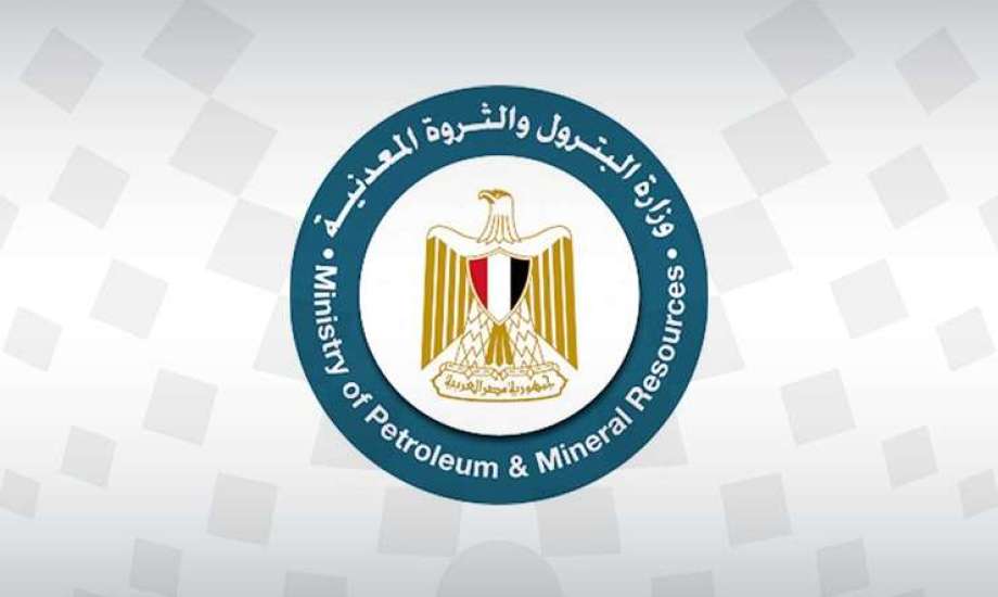 بيان عاجل من “البترول” لكشف سبب انفجار خط الغاز بطريق الواحات