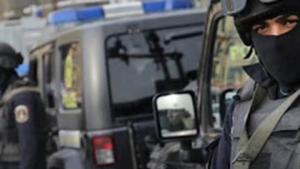 ضبط لصين سرقا أغطية بالوعات صرف صحي في سوهاج