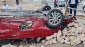 مأساة آخر يوم العيد.. مصرع محاسب وإصابة زوجته وطفليه في انقلاب سيارة بأكتوبر