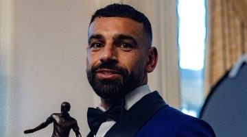 [المقاولون العرب يهنئون محمد صلاح بجائزة أفضل لاعب في الدوري الإنجليزي]  
المقاولون العرب, محمد صلاح, الدوري الإنجليزي