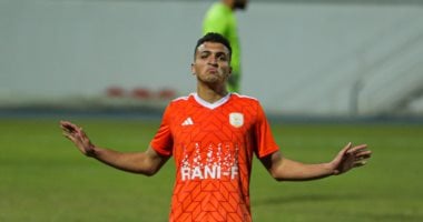 “الأهلي يفاوض فاركو: تخفيض المطالب المالية في صفقة ياسين مرعى”