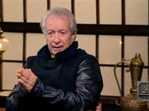 “حسام حسن يتلقى قميص منتخب مصر من حلمي طولان (تفاصيل)”