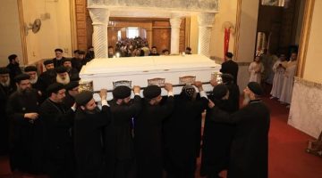 26 سنة من الخدمة ونعاه البابا| صلوات تجنيز القمص أرسانيوس موريس.. صور