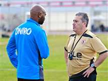 بيسيرو: الفارق بين الأهلي والزمالك “كالصحف”!