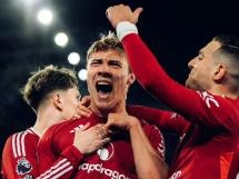 شاهد مجانًا: قنوات مباراة مانشستر يونايتد وأستون فيلا بالدوري الإنجليزي