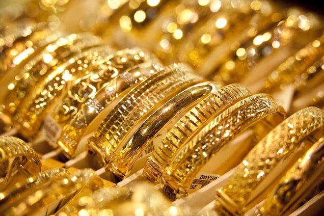 أسعار الذهب الآن بعد آخر انخفاض لـ عيار 21 اليوم 1 مايو 2025