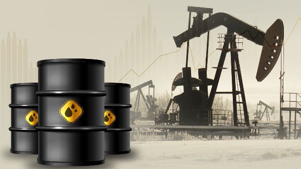 أسعار النفط تهبط دولارين للبرميل مع تسارع زيادة الإنتاج في تحالف أوبك+