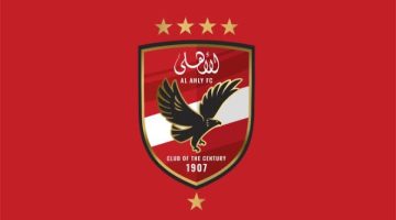 إعلامي يطرح سؤالا لجماهير الأهلي بشأن رحيل نجم الفريق