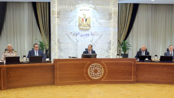 اجتماع الحكومة مع المحافظين يهدف لسرعة ضبط مخالفات البناء