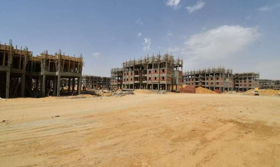 الإسكان تعلن بدء تسليم أراضي بيت الوطن.. تفاصيل