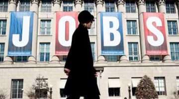 الاقتصاد الأمريكي يضيف وظائف بأكثر من المتوقع في أبريل