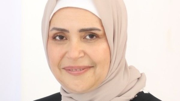 الدكتورة حنان أبو المعاطي تفوز بجائزة مدير الحسابات العربي المتميز
