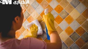 الدهون طارت من الجدران خلاص .. وصفة تنظيف سريعة ترجع المطبخ جديد