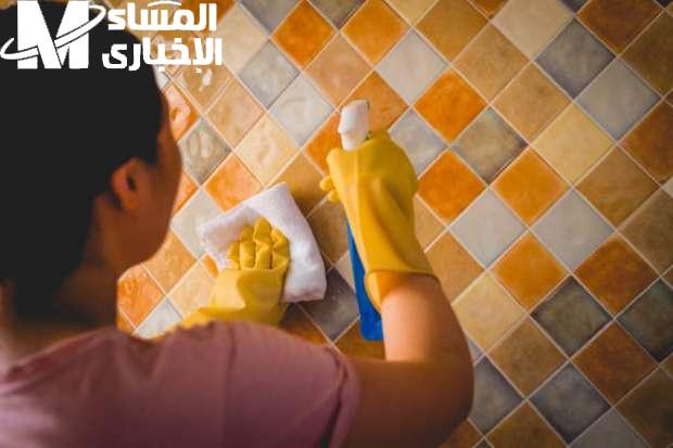 الدهون طارت من الجدران خلاص .. وصفة تنظيف سريعة ترجع المطبخ جديد