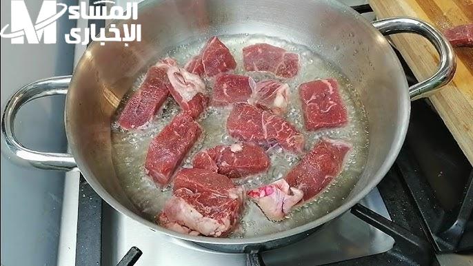 “طريقة عمانية قديمة لتسوية اللحوم والكوارع في ثوانٍ، نتائج كالزبدة!”