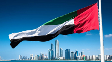 الطلبات الجديدة والتوظيف يحافظان على زخم نمو القطاع الخاص بالإمارات