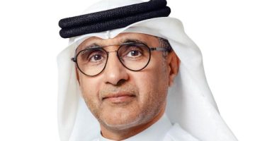 الفن التشكيلي ليس مجرد إضافة جمالية بل شريك جوهري للكتاب