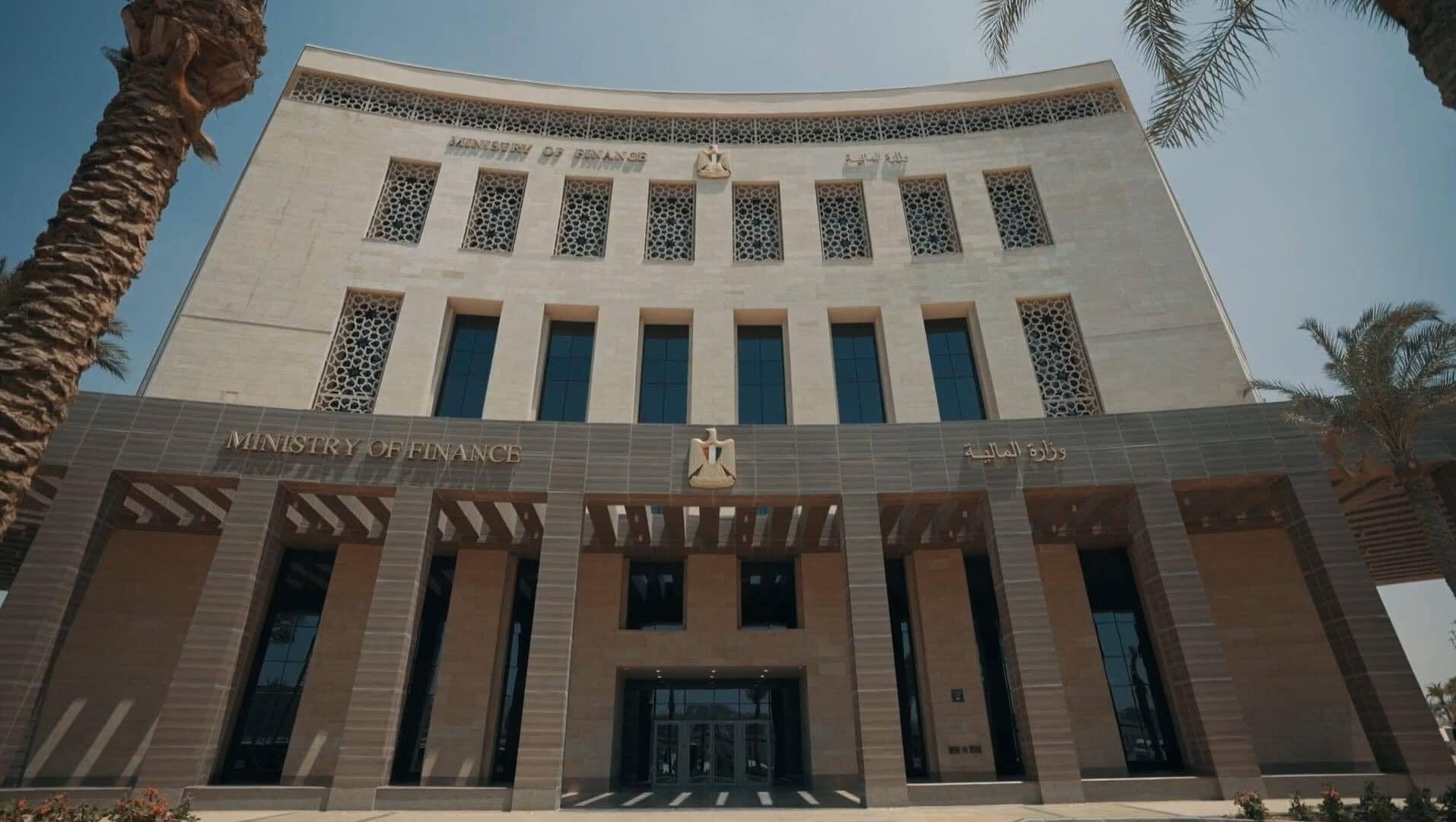 “المالية” تعتزم رفع ضريبة المقاولات إلى 14%.. وتستهدف نمواً بنسبة 107% في الحصيلة