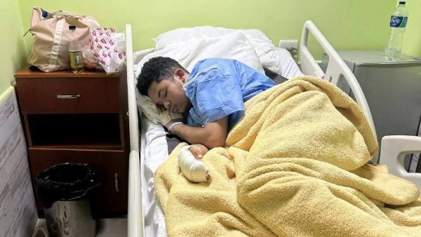 بتروا أصابع ابني عشان بيدافع عن أخته.. فحص منشور جريمة أكتوبر.. صور