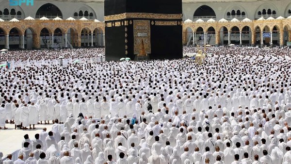 بث مباشر.. خطبة الجمعة من الحرمين الشريفين