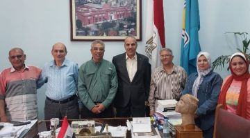 تكريم عمال قطاع المتاحف الأثرية احتفالا بعيدهم