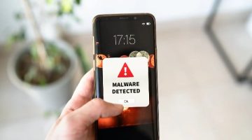 ثغرة جديدة تعرض ملايين من مستخدمي آيفون لهجمات برمجيات خبيثة