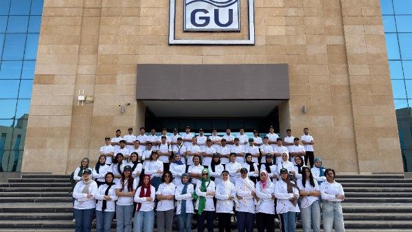 جامعة الجلالة تنظم مهرجانها الكشفي الأول بروح من التنافس والإبداع