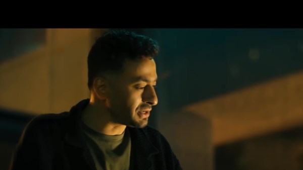 حمادة هلال يقترب من نصف مليون مشاهدة بـ أغنية مش مرتاح
