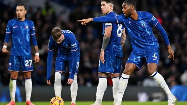دوري المؤتمر الأوروبي| تشيلسي على مشارف النهائي.. وبيتيس يفوز على فيورنتينا 2-2