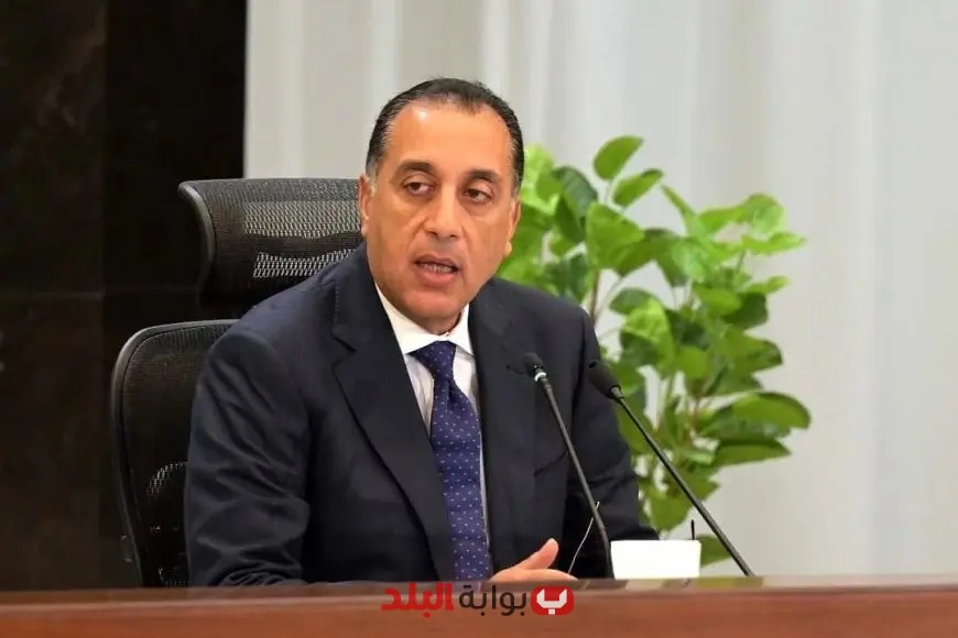 “رئيس الوزراء يتفقد مستودعات لضمان توافر البضائع الاستراتيجية!”
رئيس الوزراء, المستودعات, البضائع الاستراتيجية