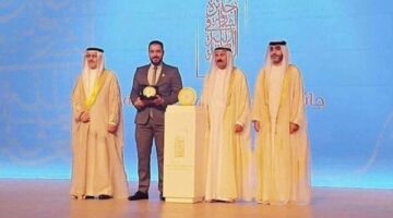 رئيس جامعة أسيوط يهنئ الحسن قطب لفوزه بجائزة الشارقة في المالية العامة