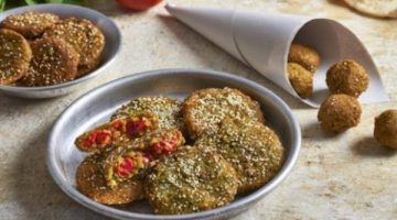 زي المطاعم.. طريقة عمل الطعمية المقرمشة
