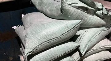 ضبط 2.5 طن دقيق فاخر بدون فواتير خلال حملات تموينية بكفر صقر