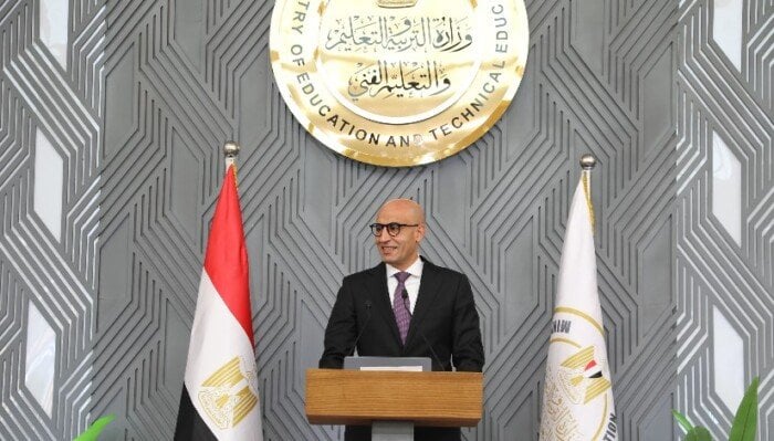عبد اللطيف: ملتزمون بالاستفادة من الخبرات الدولية في تحسين جودة التعليم بالمدارس الحكومية