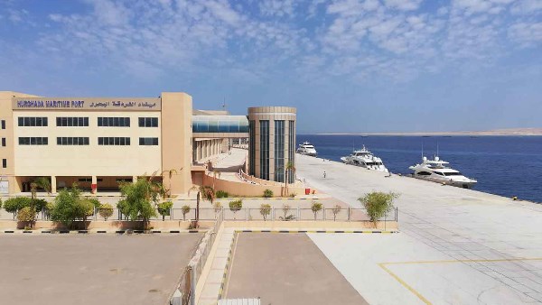 فتح ميناء الغردقة البحري بعد تحسن الأحوال الجوية