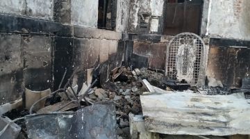 كنيسة ماري جرجس بقنا بعد إطفاء الحريق.. صور