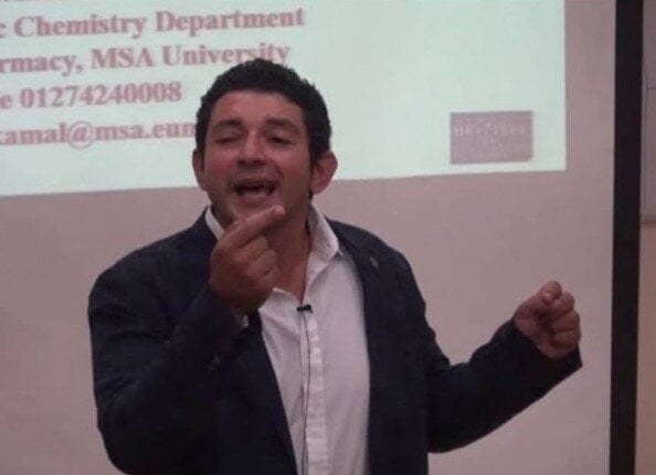 لغز السيارة التي تتبعت أحمد الدجوي.. محاميه يكشف التفاصيل