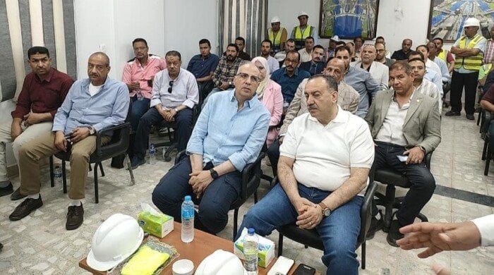 محافظ أسيوط يستقبل وزير الموارد المائية والري ويتفقدان مشروع قناطر ديروط الجديدة