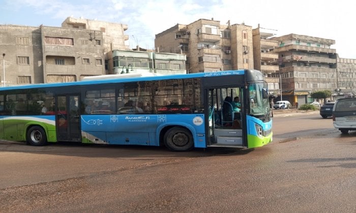 محافظ الإسكندرية بتكثيف تواجد الأتوبيسات بمختلف المناطق لتسهيل انتقال الطلاب لأداء الامتحانات