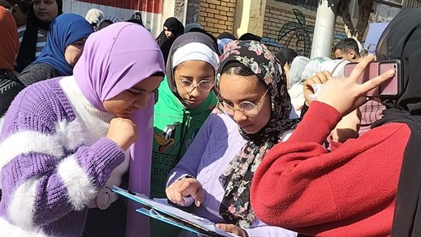مرادف مقصلة ومفرد العلا.. أسئلة حيرت طلاب الإعدادية بامتحان اللغة العربية