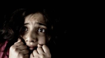 مش بس الطفل الصغير.. اعرف علامات التحرش المراهقين| أبرزها تغير طريقة الأكل