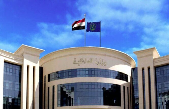 مصدر رسمي يفجّر فضيحة تعذيب محتجزين في قسم شرطة القاهرة  
تعذيب محتجزين, قسم شرطة القاهرة, مصدر رسمي